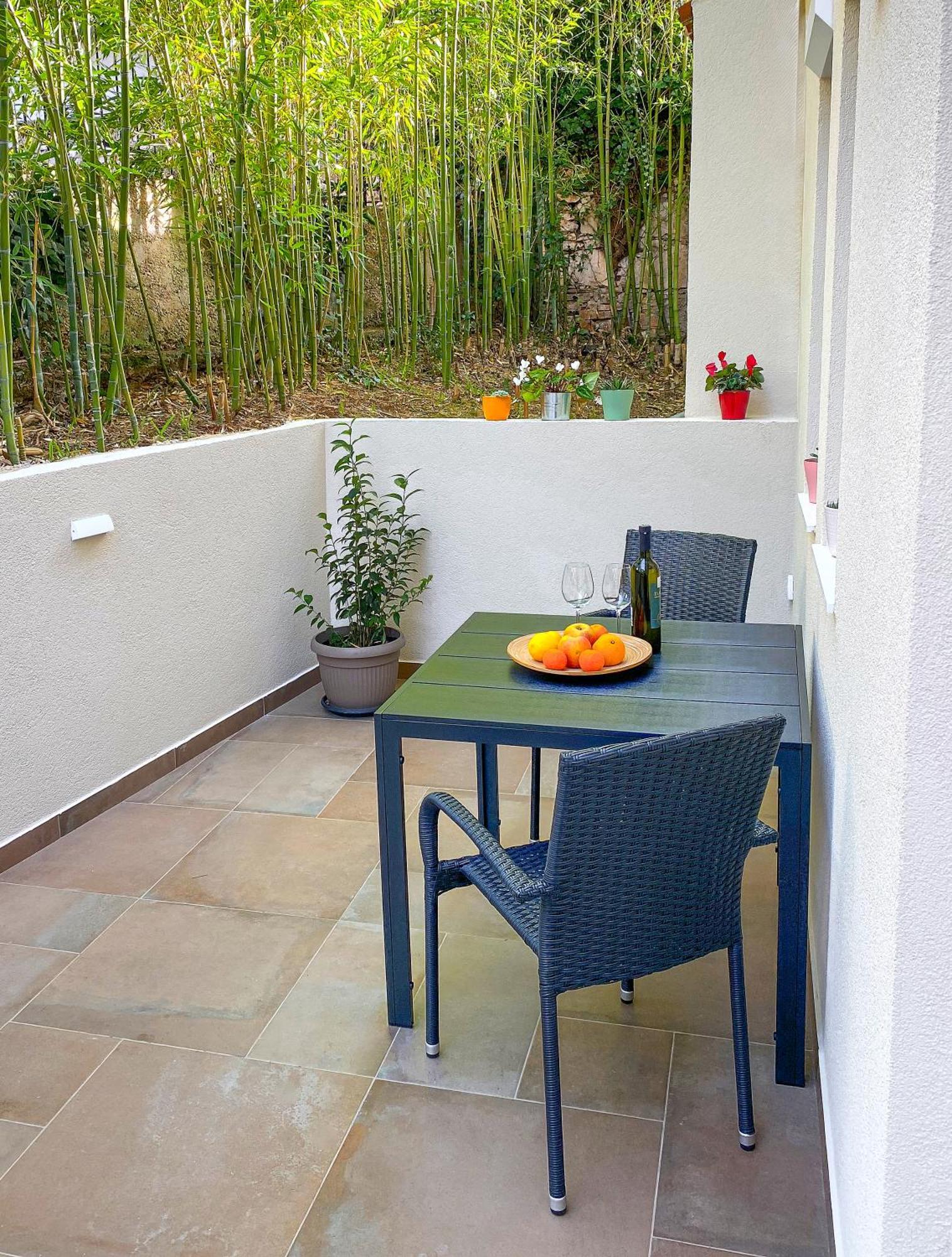 Apartments Tena With Private Parking بولا المظهر الخارجي الصورة