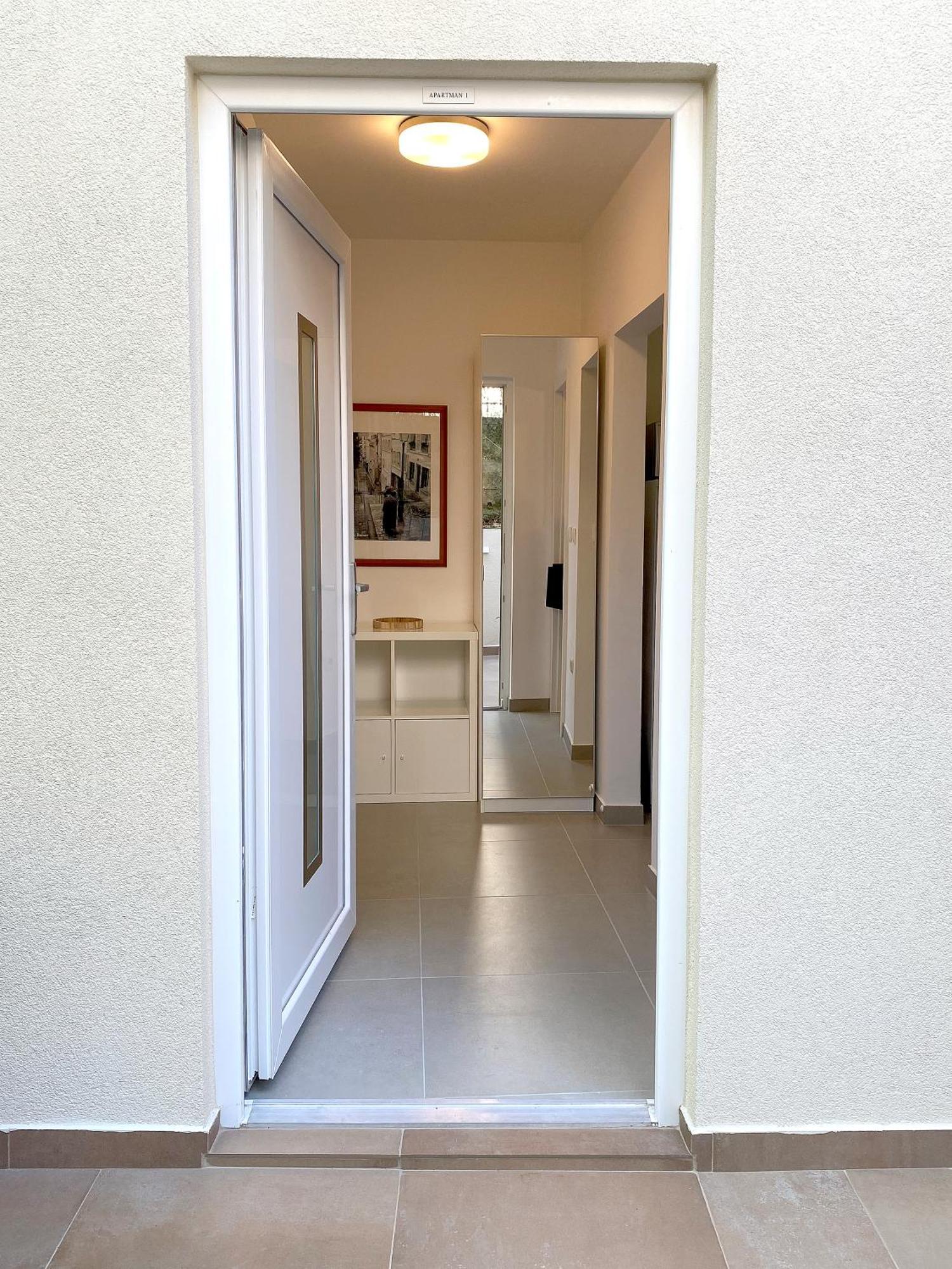 Apartments Tena With Private Parking بولا المظهر الخارجي الصورة