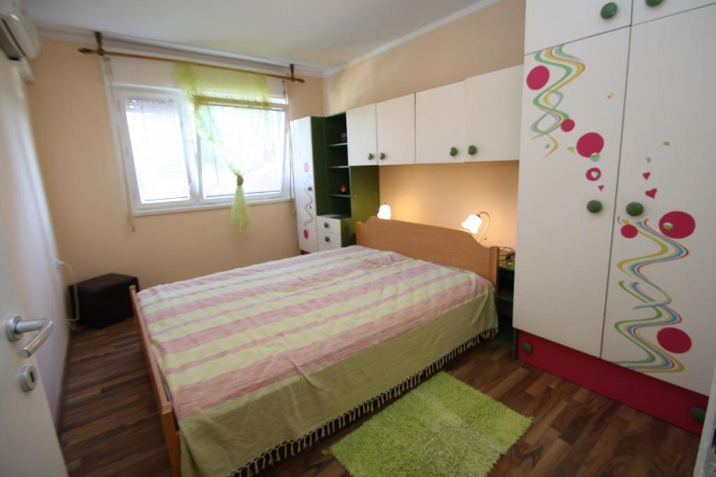 Apartments Tena With Private Parking بولا الغرفة الصورة