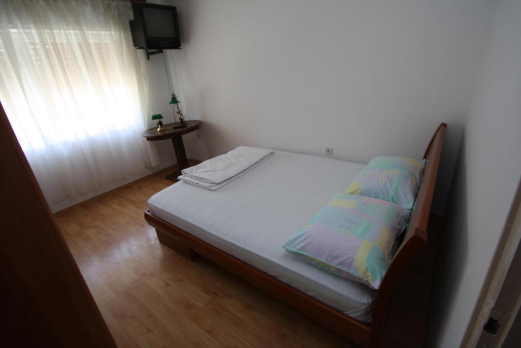 Apartments Tena With Private Parking بولا الغرفة الصورة