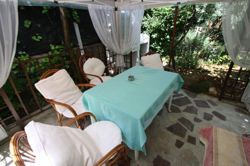 Apartments Tena With Private Parking بولا الغرفة الصورة